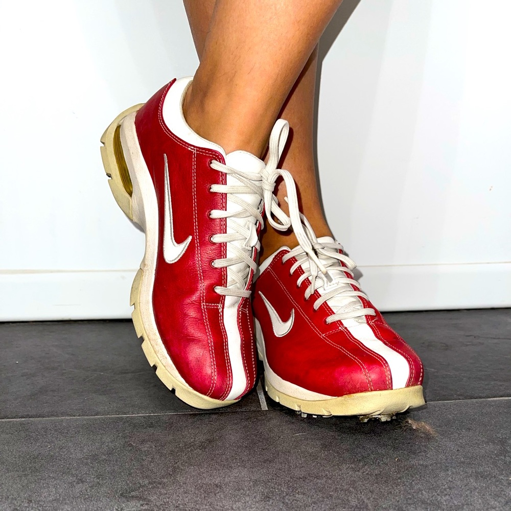 Vintage Nike Sport Performance Women's Retro Red and White Golf Shoes Size 6
